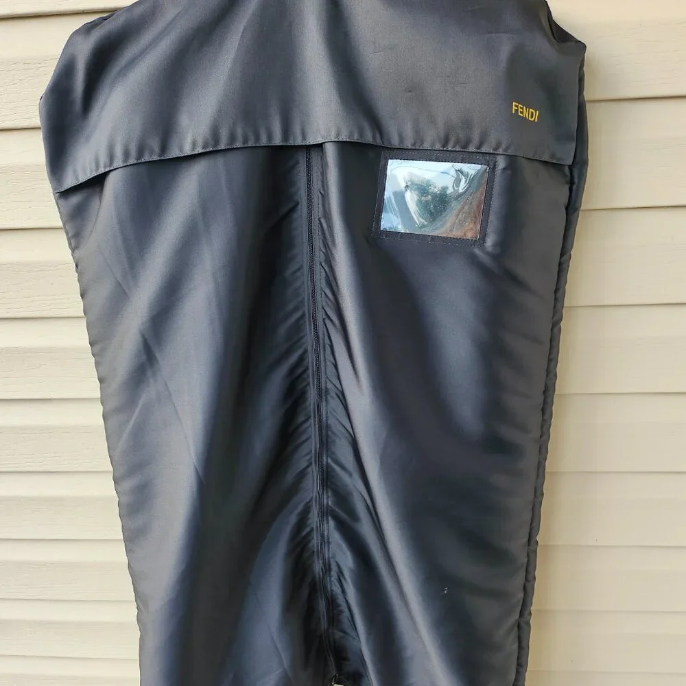 Fendi Fur Jacket - Vintage Luxury and Elegance - Picture 4 of 14